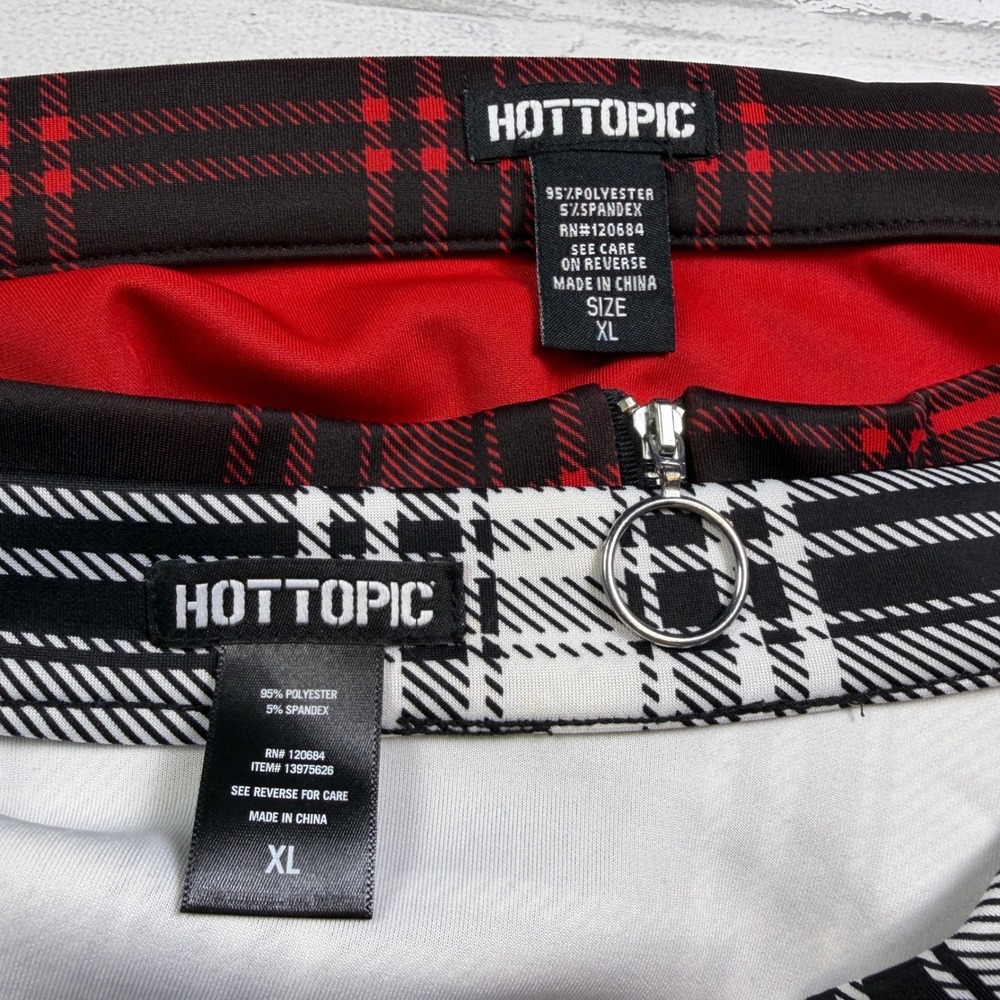 Hot Topic Skater Skirt Lot of 2 Women XL Red Black White Plaid Zipper Mini EUC - Picture 2 of 12